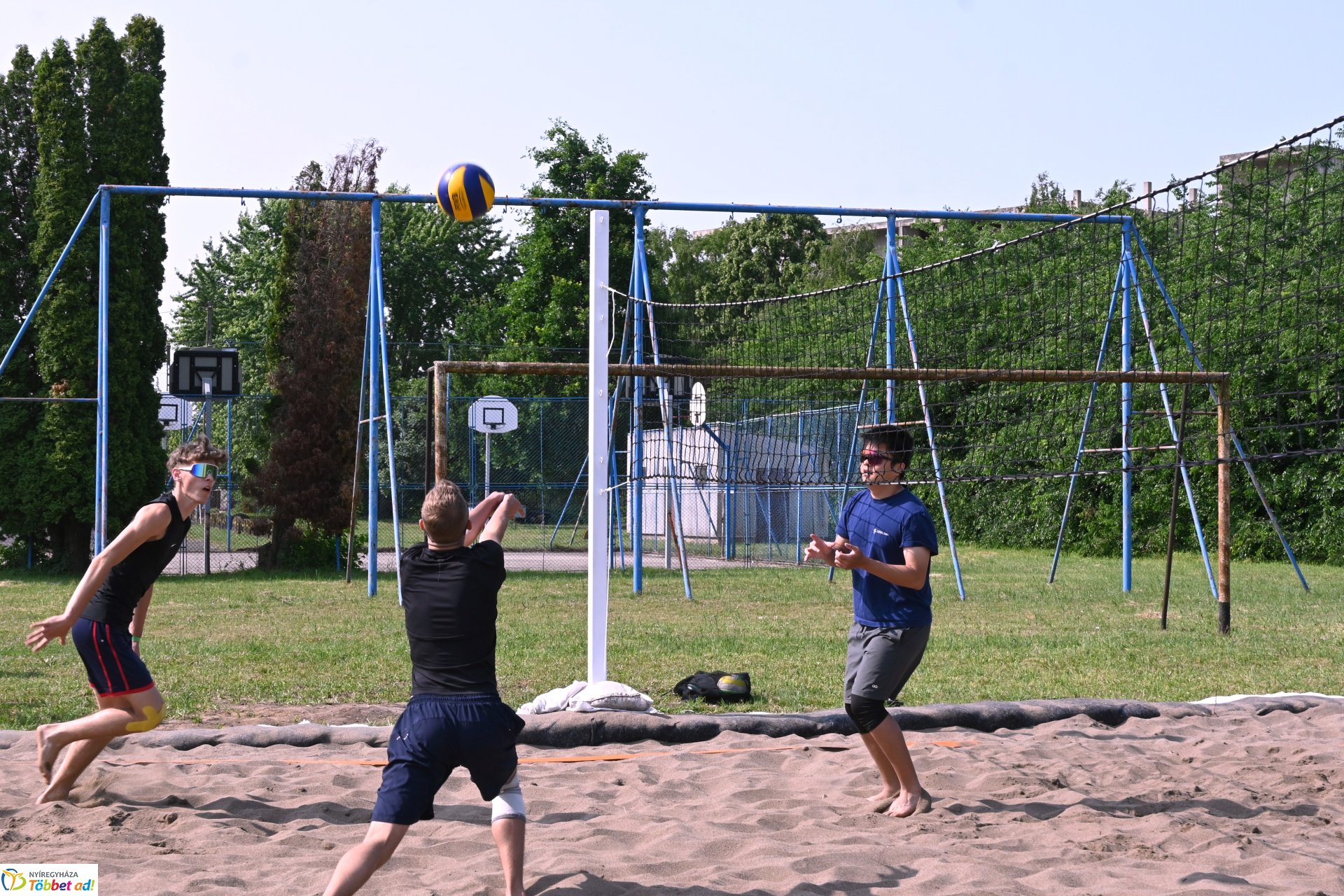 Diáknap, strandröplada pálya avatás az Inczédyben
