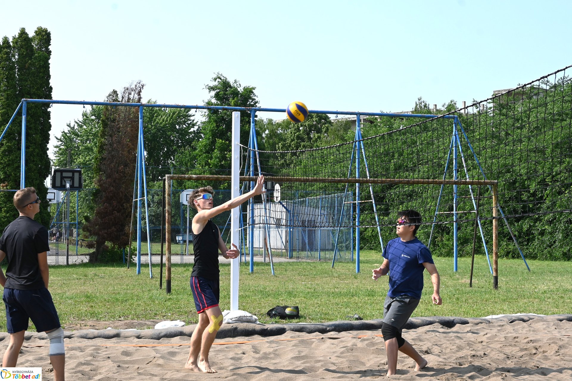 Diáknap, strandröplada pálya avatás az Inczédyben