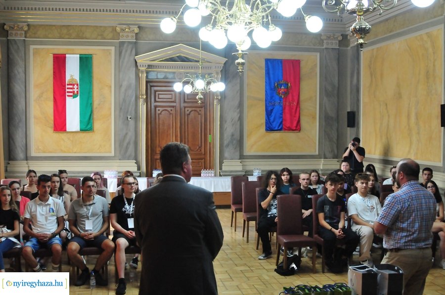 Diákok a Városházán 20230817