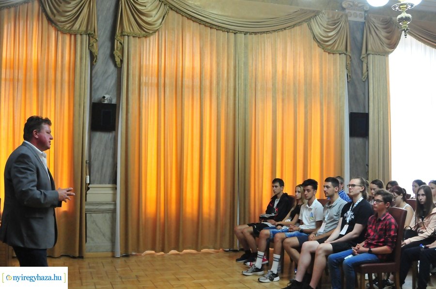 Diákok a Városházán 20230817