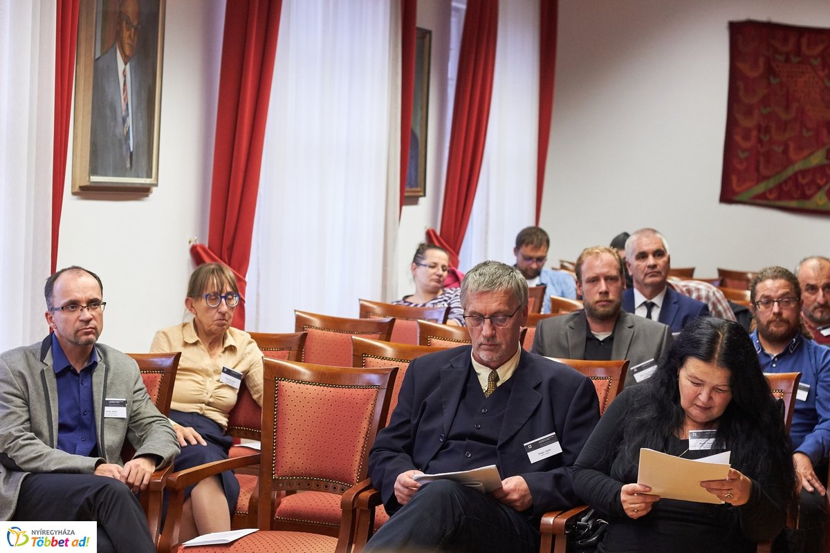 Digitális konferencia a múzeumban