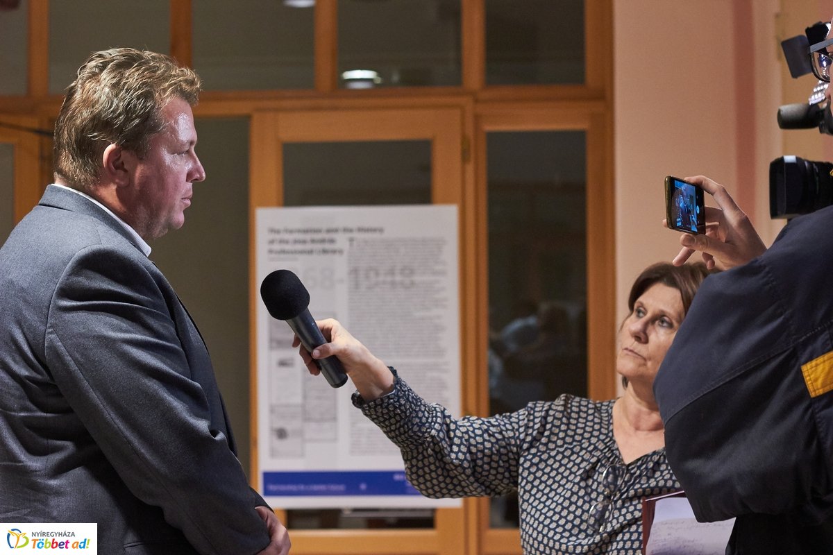 Digitális konferencia a múzeumban