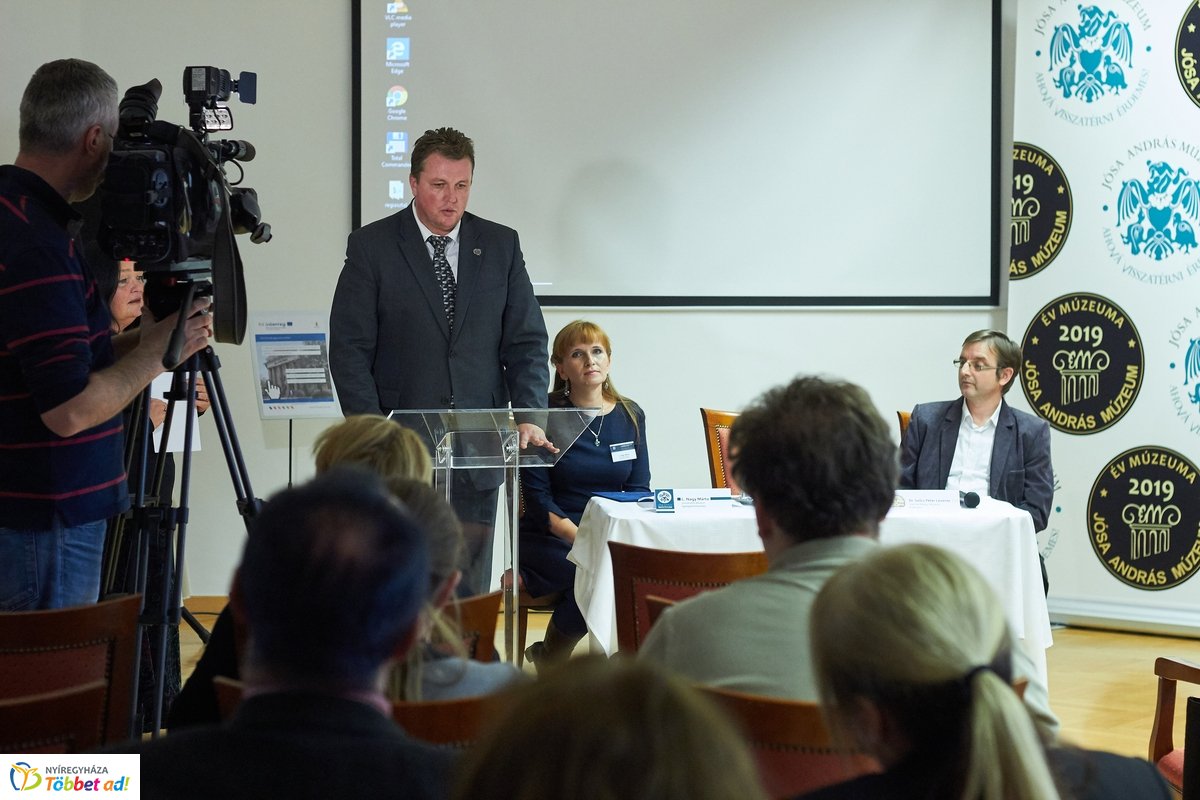 Digitális konferencia a múzeumban