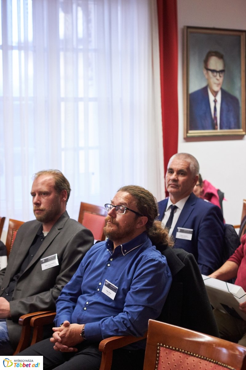 Digitális konferencia a múzeumban