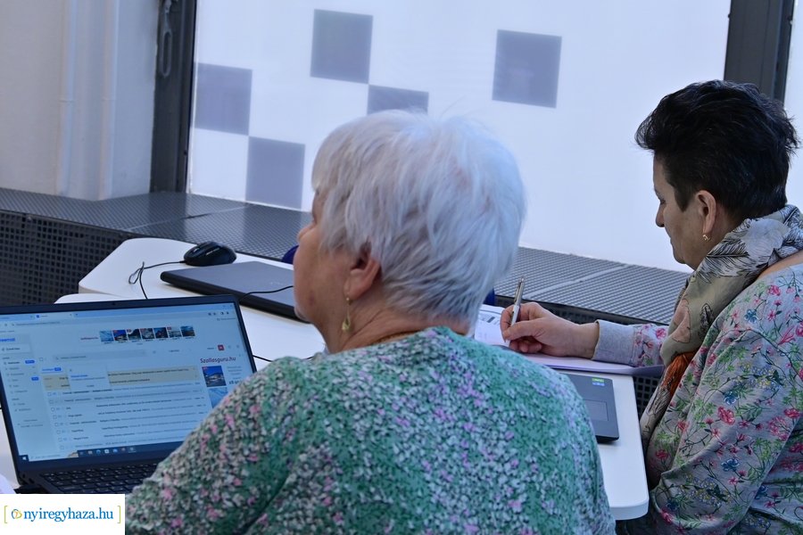 Digitális kortalanság Nyíregyházán