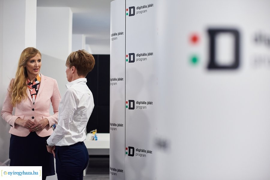 Digitális Tudásközpont átadó