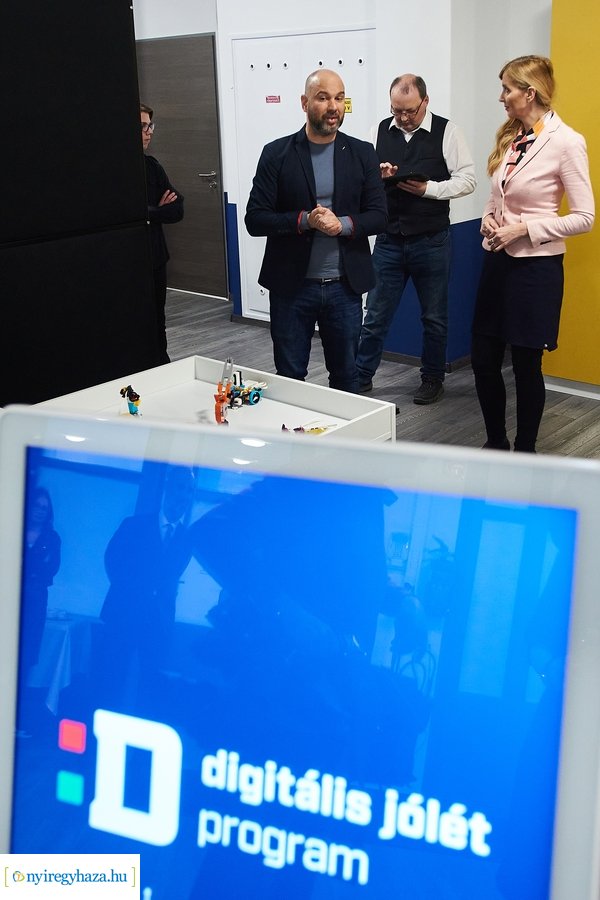 Digitális Tudásközpont átadó