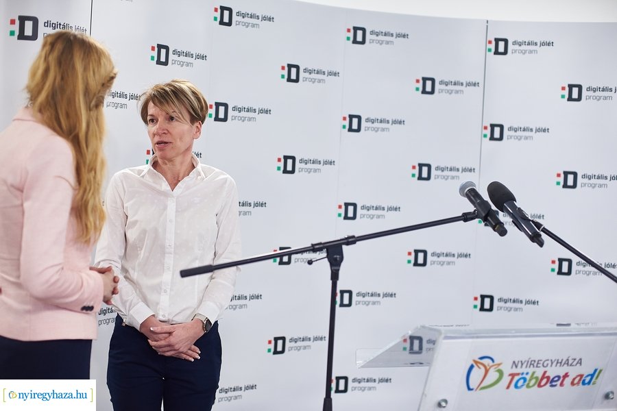 Digitális Tudásközpont átadó