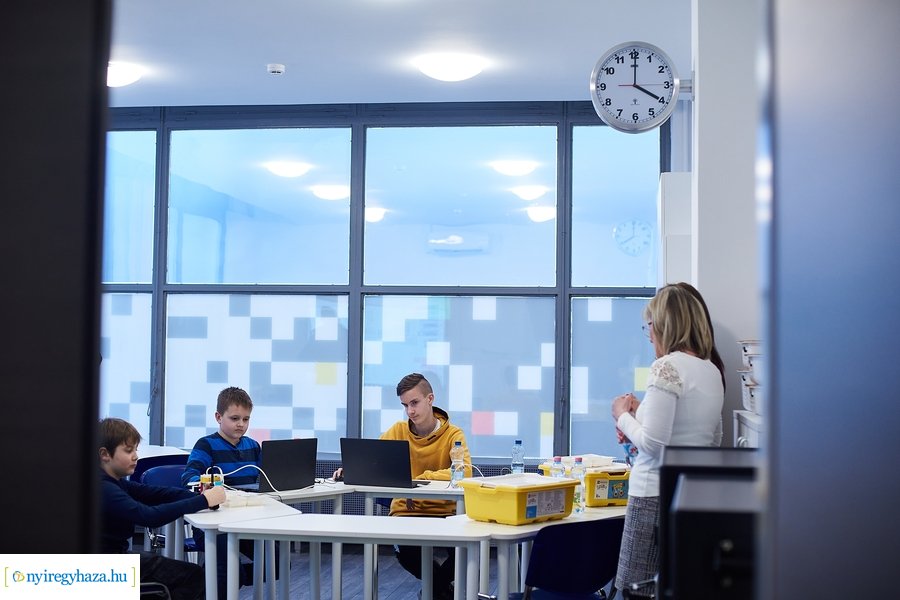 Digitális Tudásközpont átadó