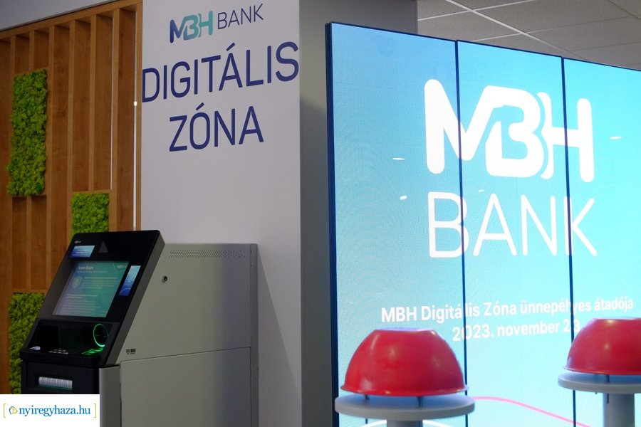 Digitális Zóna átadó a Nyíregyházi Egyetemen 20231123