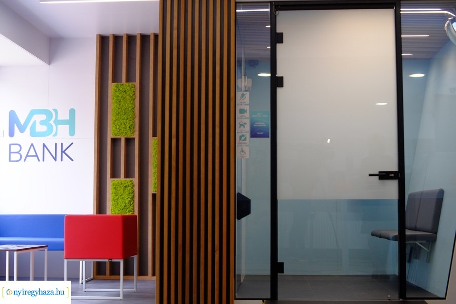 Digitális Zóna átadó a Nyíregyházi Egyetemen 20231123