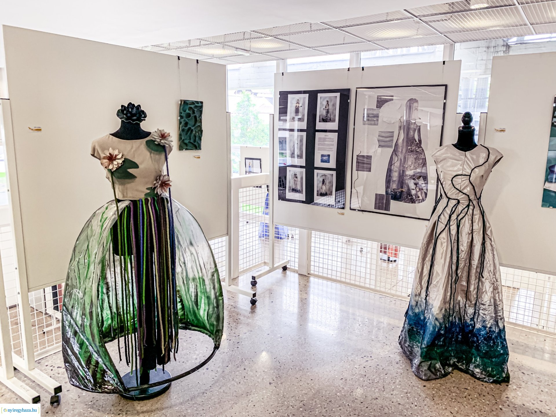 Díjeső a Művészetiben