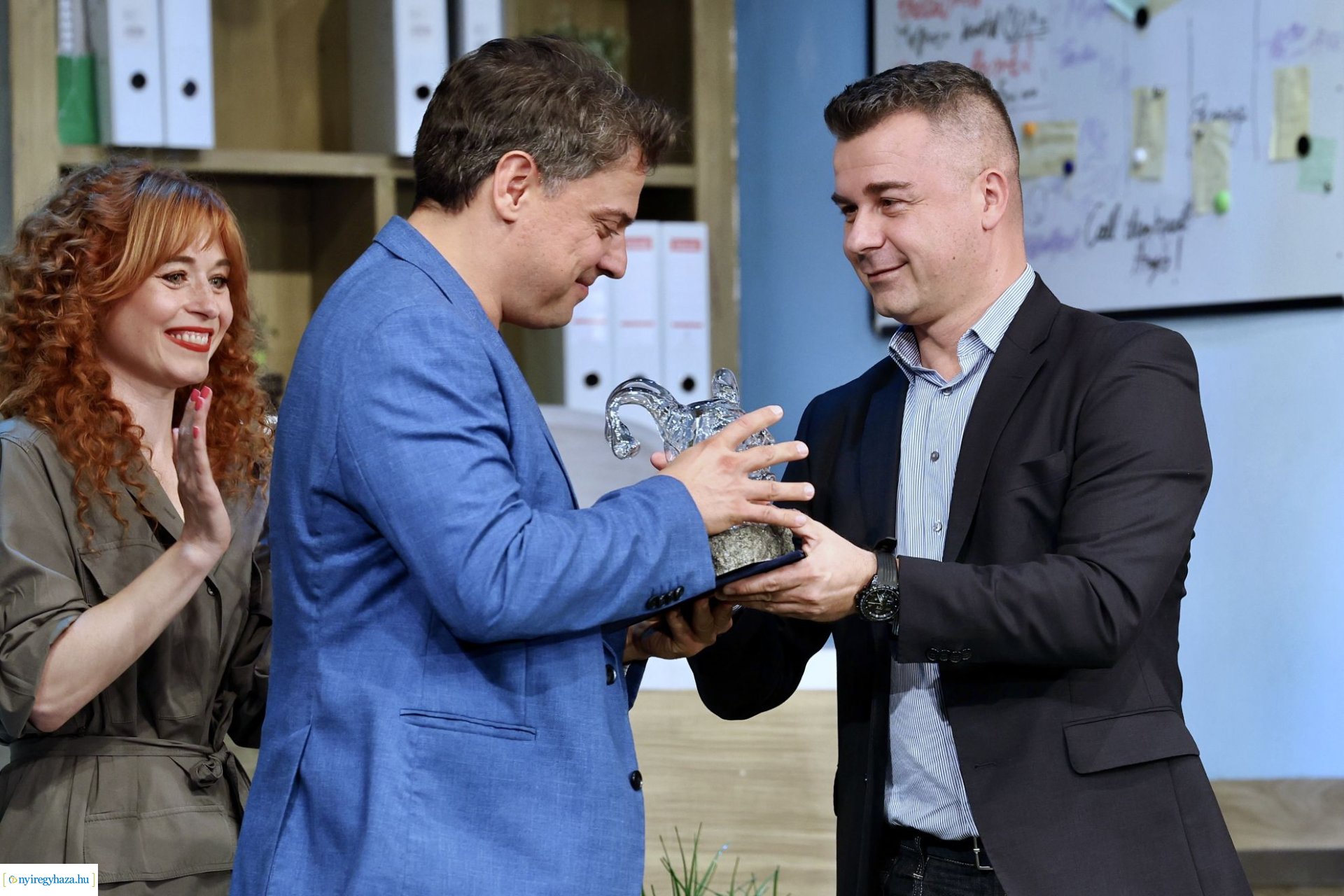 Díjeső az Aranylakodalomnak!