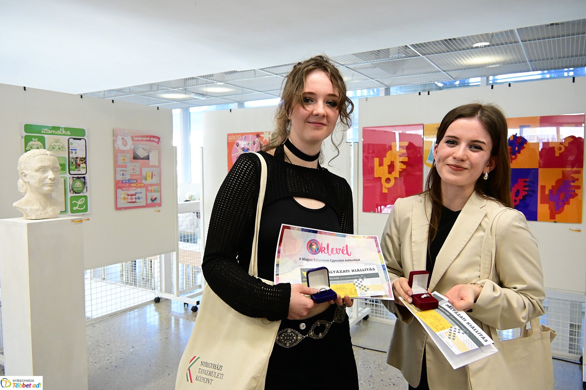 DIMENZIÓK - pályázati kiállítás a VMKK-ban