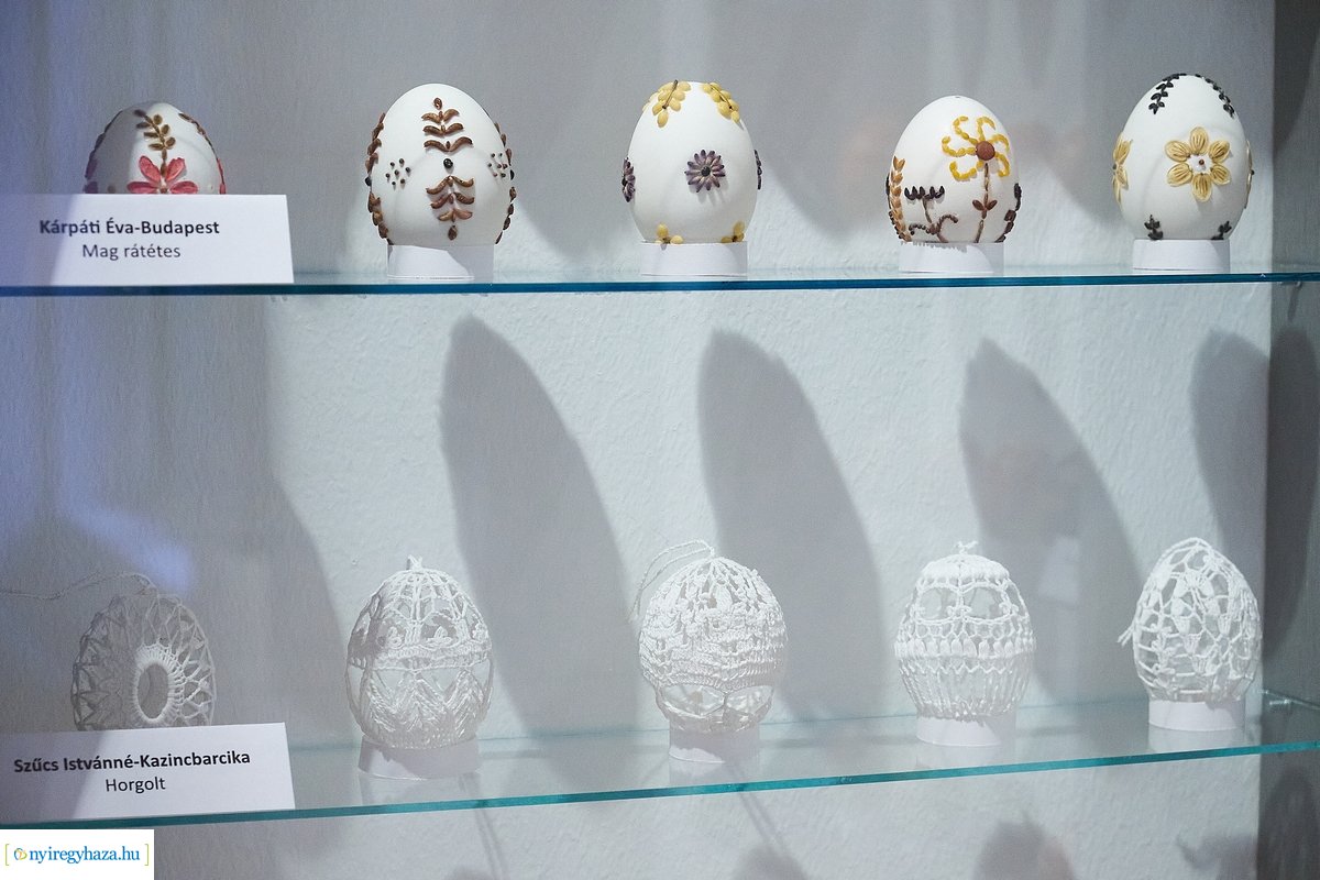 Díszes tojások a múzeumban