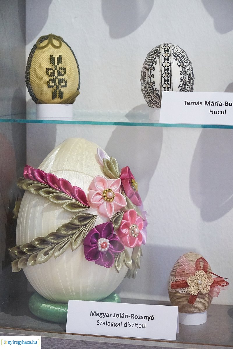 Díszes tojások a múzeumban