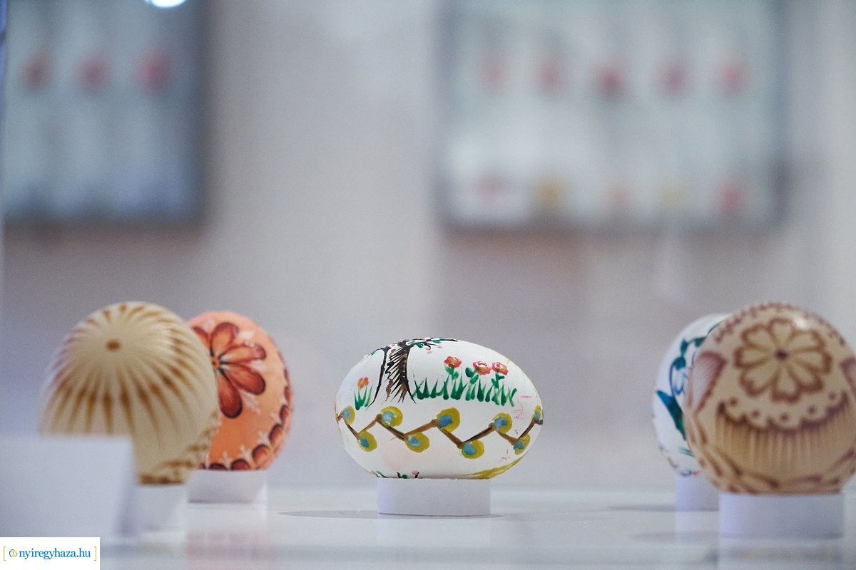 Díszes tojások a múzeumban
