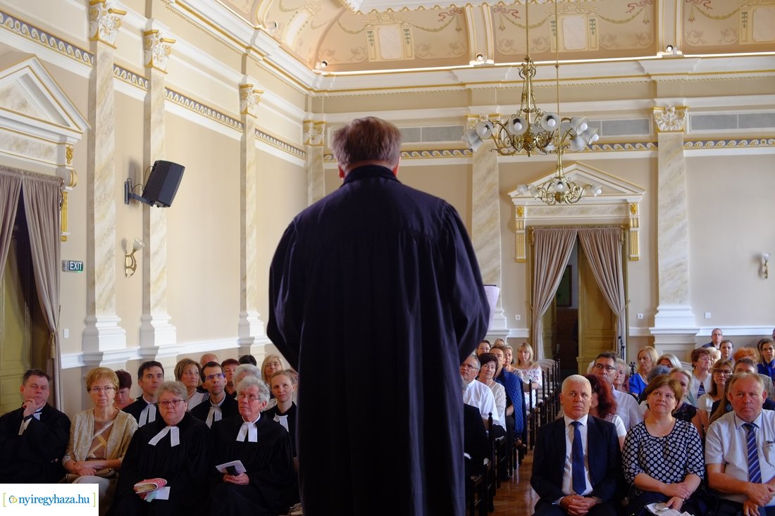 Díszterem átadó az evangélikus iskolában