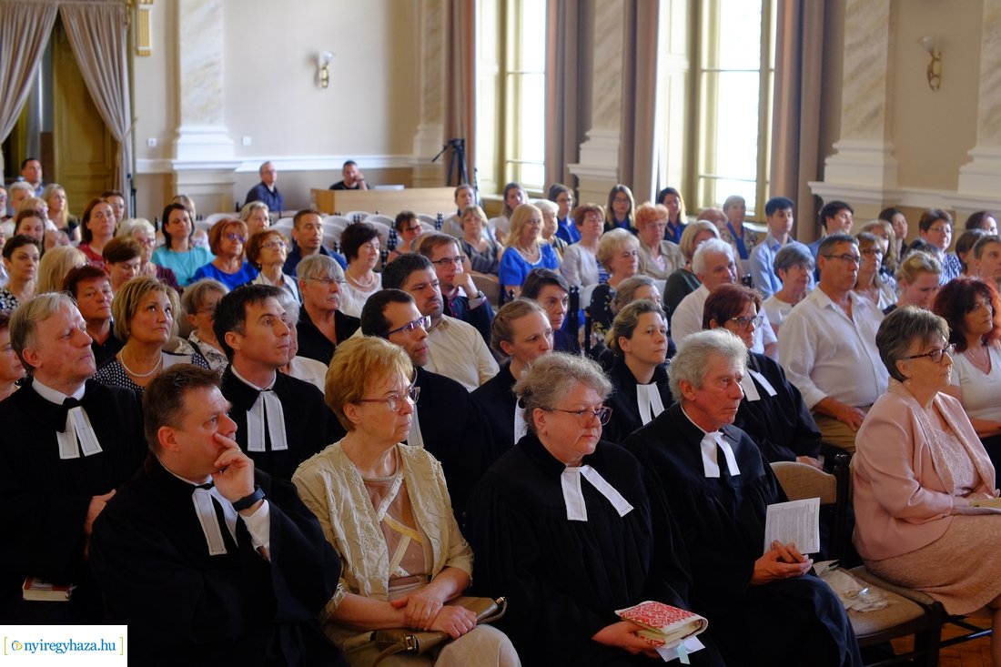 Díszterem átadó az evangélikus iskolában