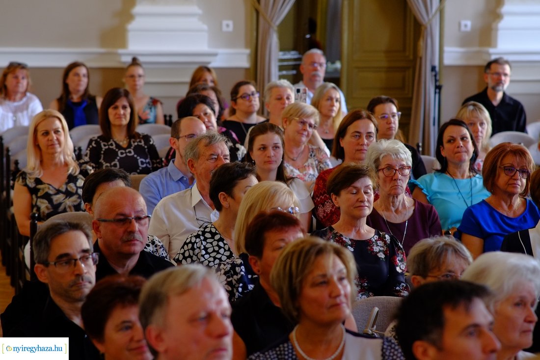 Díszterem átadó az evangélikus iskolában