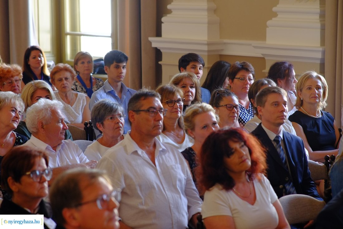 Díszterem átadó az evangélikus iskolában