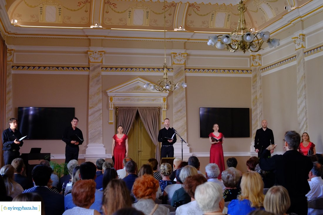 Díszterem átadó az evangélikus iskolában