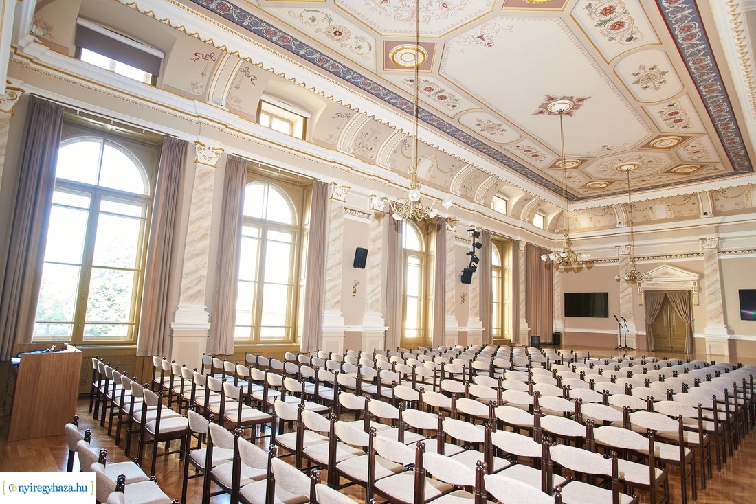 Díszterem átadó az evangélikus iskolában