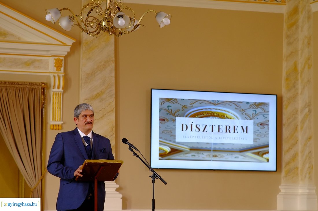 Díszterem átadó az evangélikus iskolában