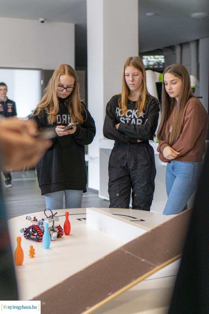 DKC Robotika verseny a Digitális Tudásközpontban