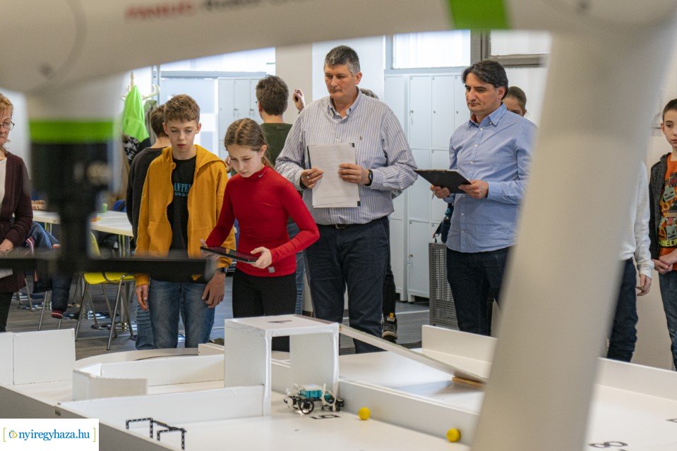 DKC Robotika verseny a Digitális Tudásközpontban