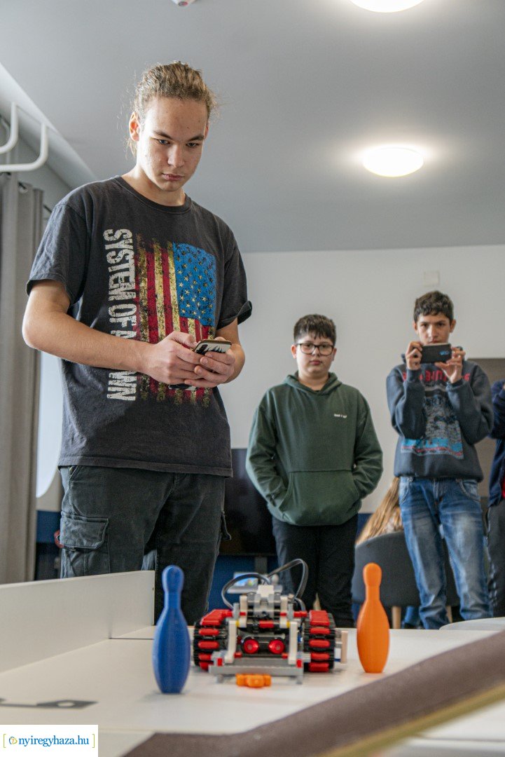 DKC Robotika verseny a Digitális Tudásközpontban