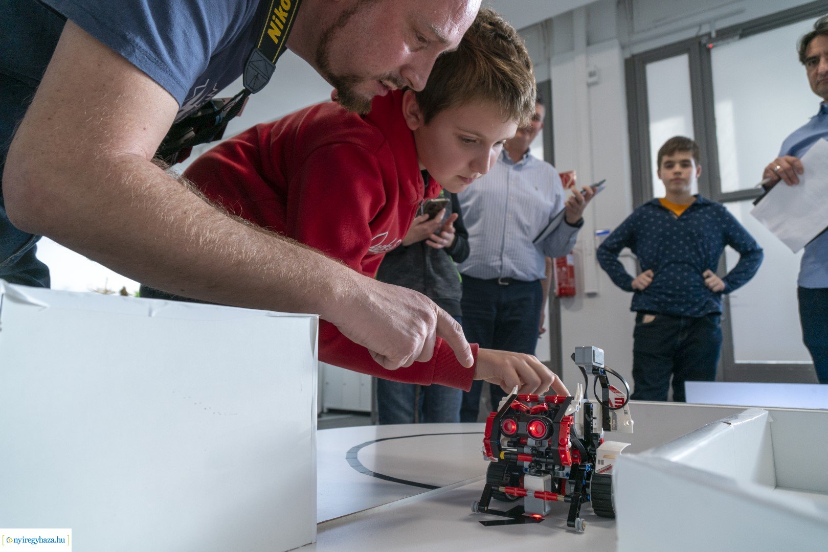DKC Robotika verseny a Digitális Tudásközpontban