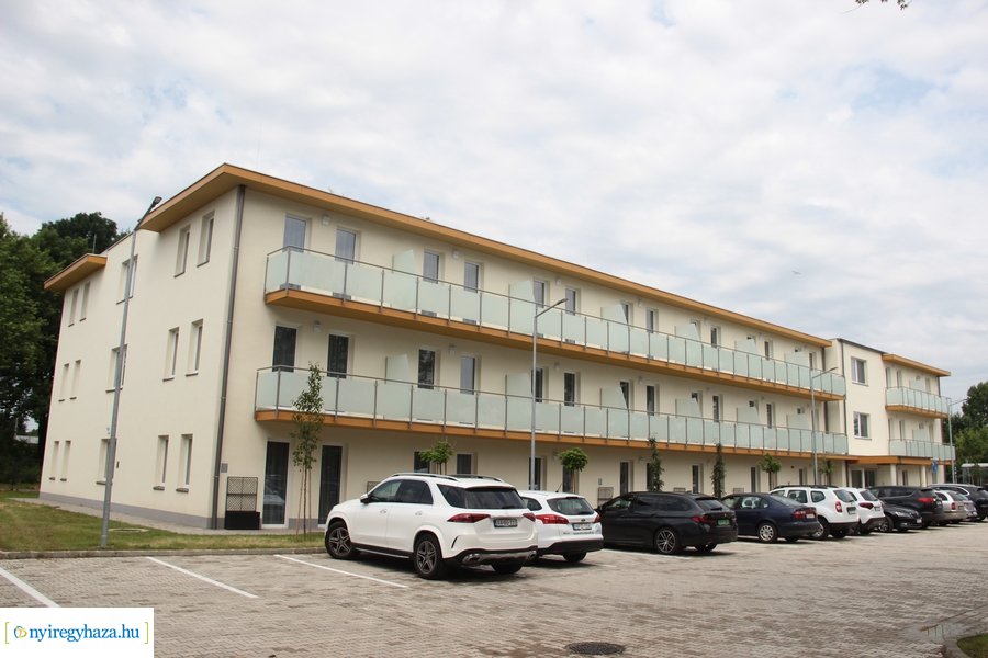 Dolgozói apartman átadó
