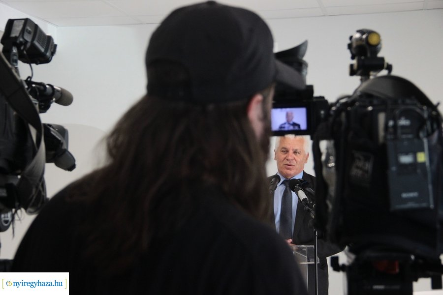 Dolgozói apartman átadó