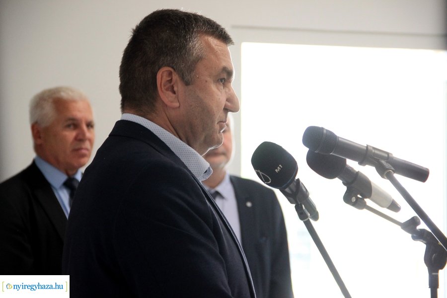 Dolgozói apartman átadó