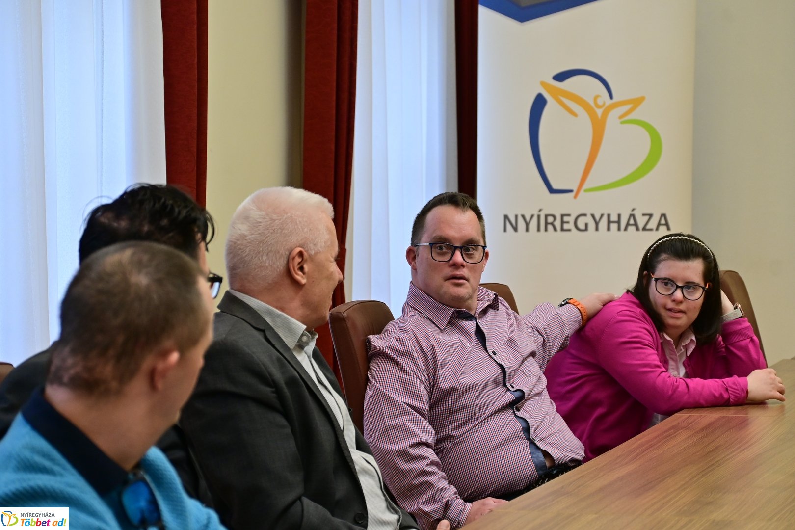 Down egyesület látogatása a Városházán  - 2026 március