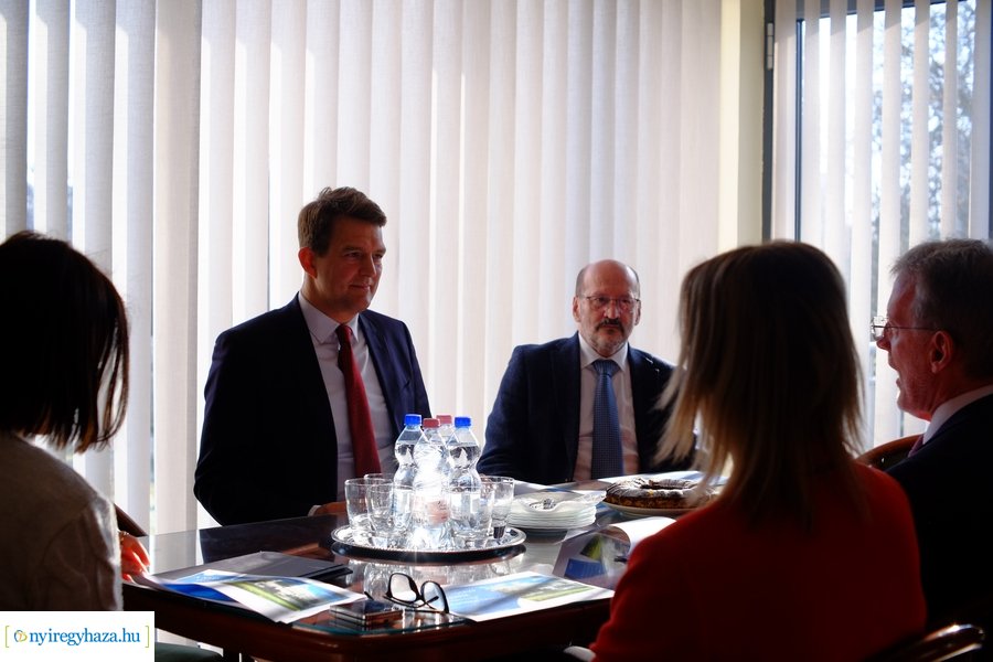 Dr György László látogatása az egyetemen