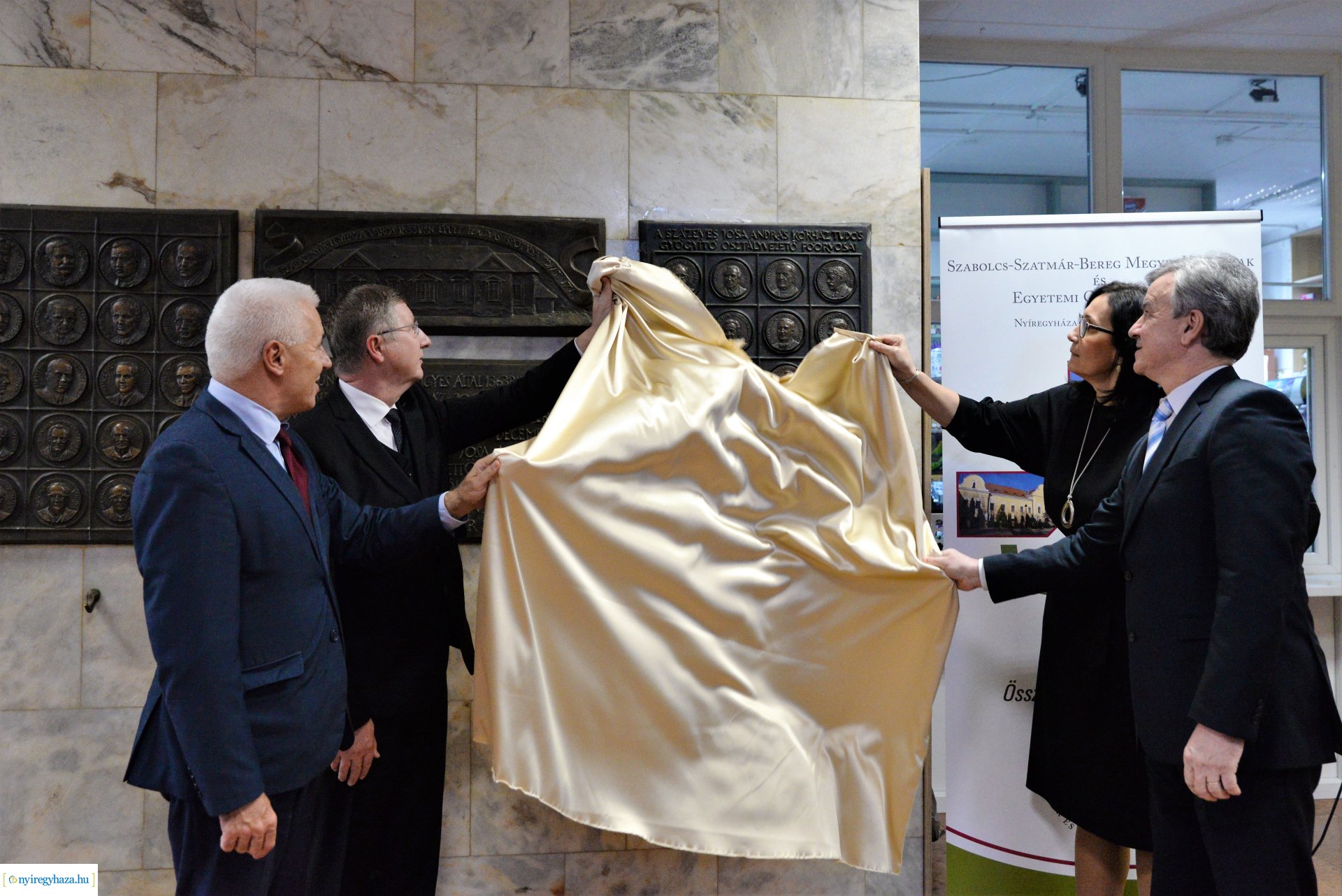 Dr. Adorján Gusztáv emlékülés és emlékérem avatás