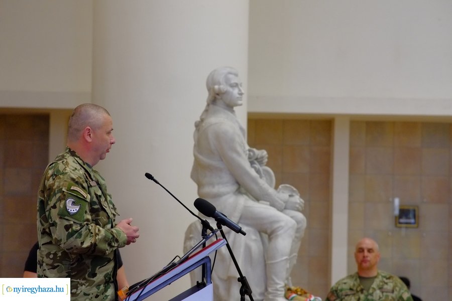 Dr. Ruszin-Szendi Romulusz előadása az egyetemen 20230413