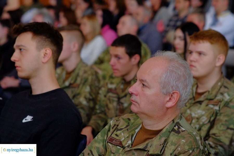 Dr. Ruszin-Szendi Romulusz előadása az egyetemen 20230413