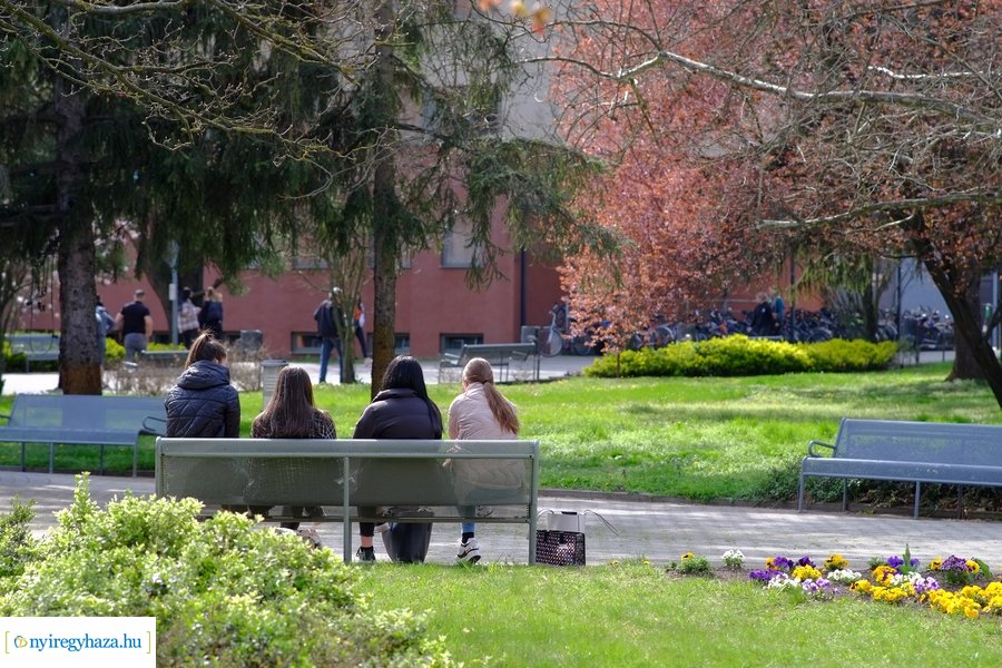 Dr. Ruszin-Szendi Romulusz előadása az egyetemen 20230413