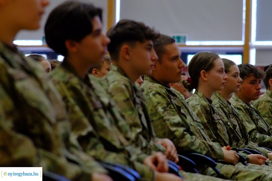 Dr. Ruszin-Szendi Romulusz előadása az egyetemen 20230413