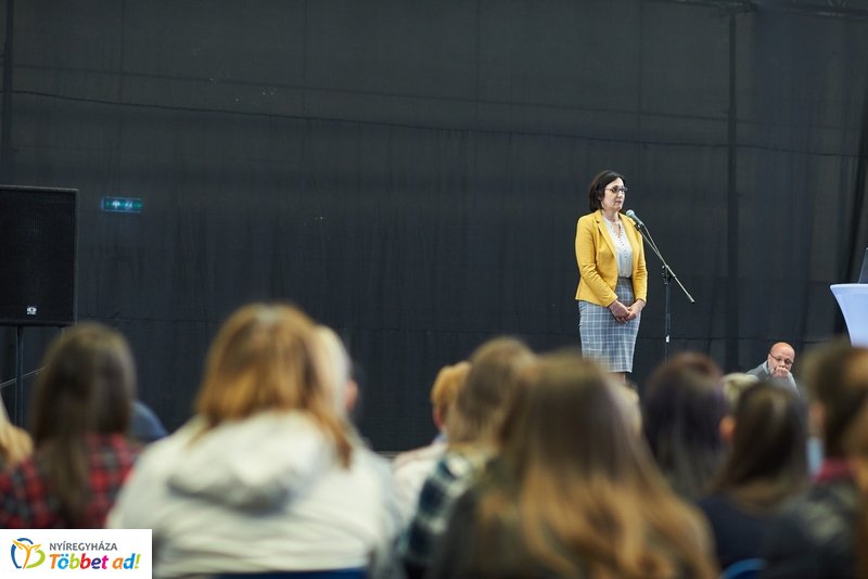 Dr. Zacher Gábor Nyíregyházán