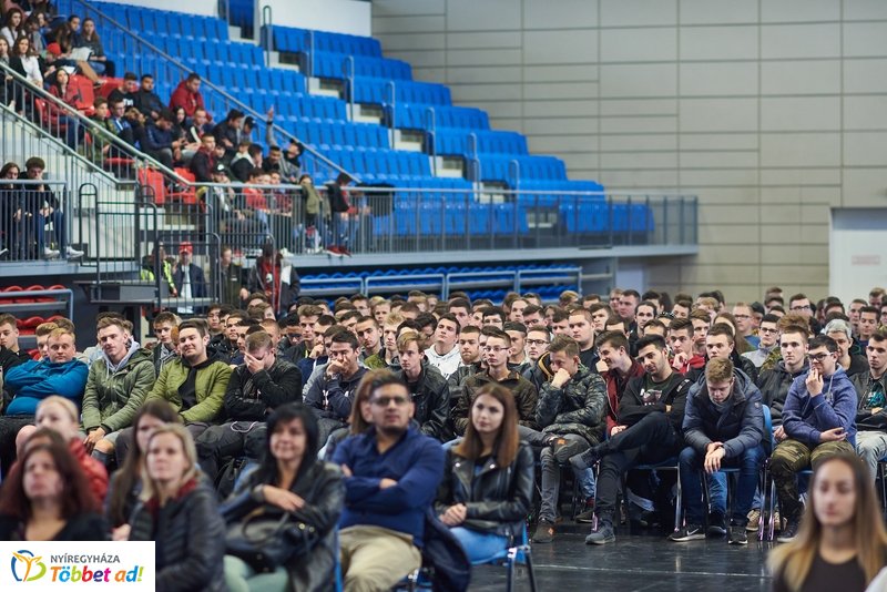 Dr. Zacher Gábor Nyíregyházán