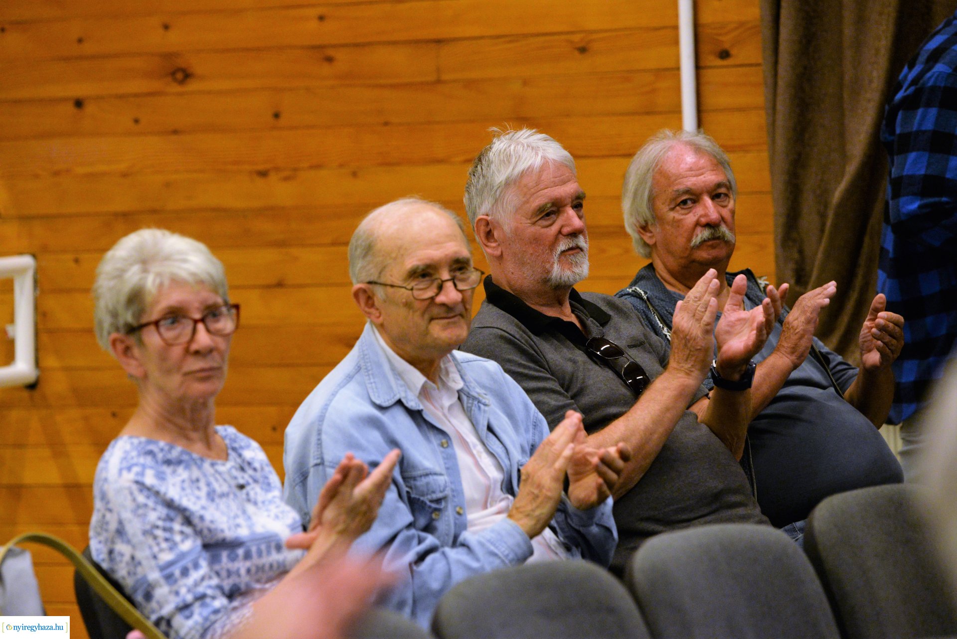E-antológia bemutató, filmszemle megnyitó a Városmajori Művelődési Házban