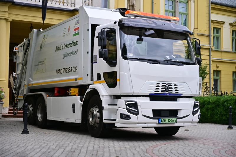 ÉAK sajtótájékoztató a Megyeházán 2026 júliusában
