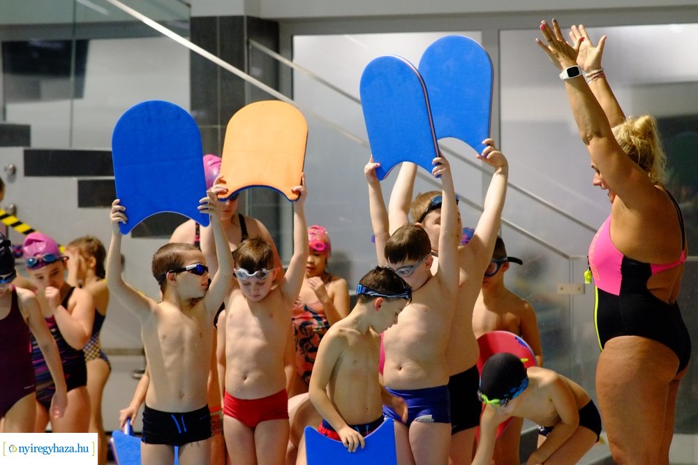 Edzések az Eissmann Városi Uszodában