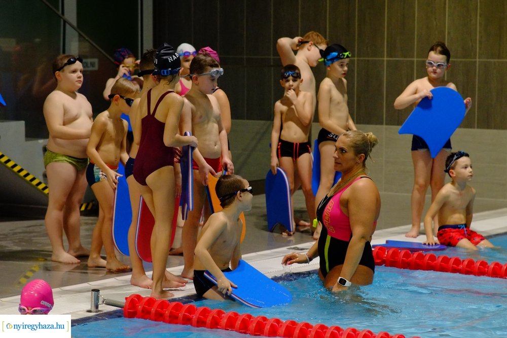 Edzések az Eissmann Városi Uszodában