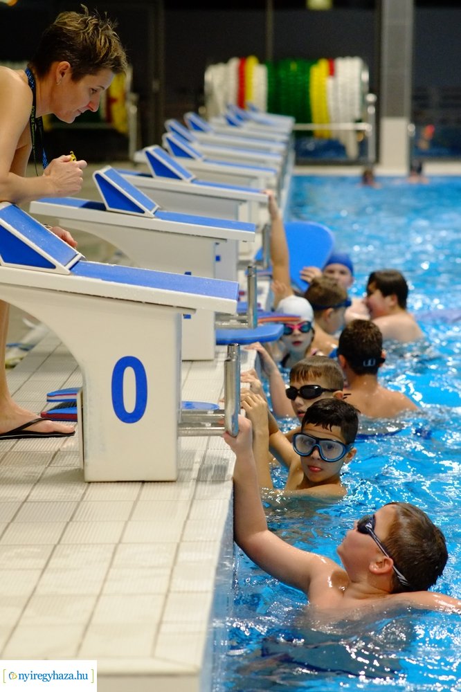 Edzések az Eissmann Városi Uszodában