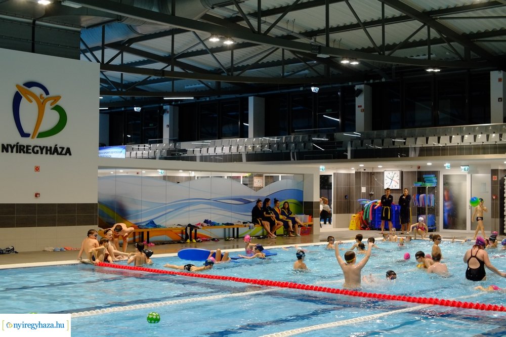 Edzések az Eissmann Városi Uszodában